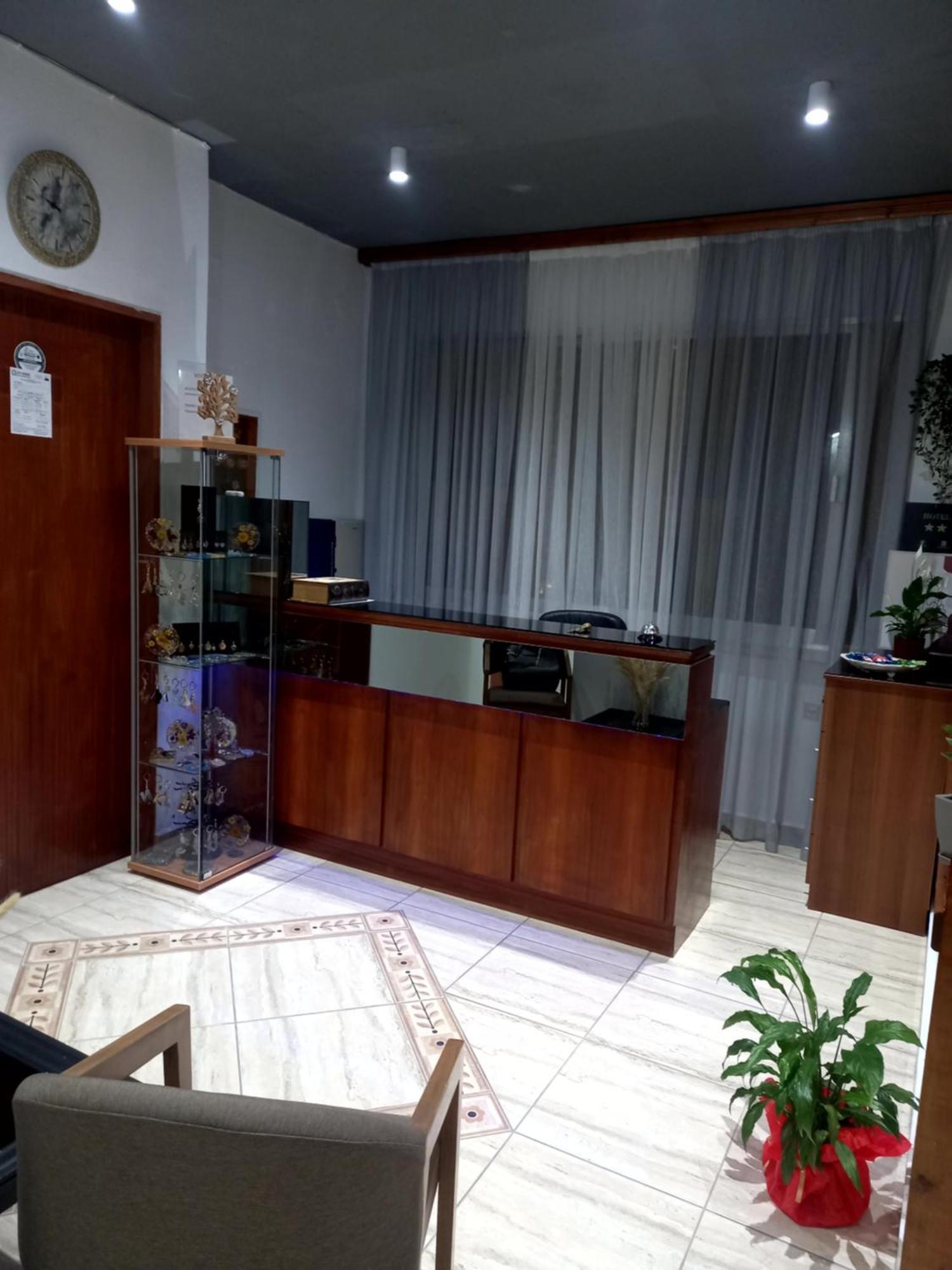 Ταίναρο Ξενοδοχείο Λουτρά Αιδηψού Εξωτερικό φωτογραφία